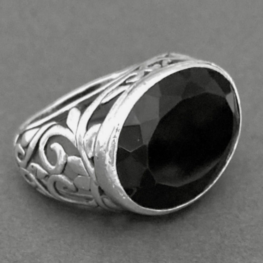 Silpada Black Stone Ornate Sterling Ring